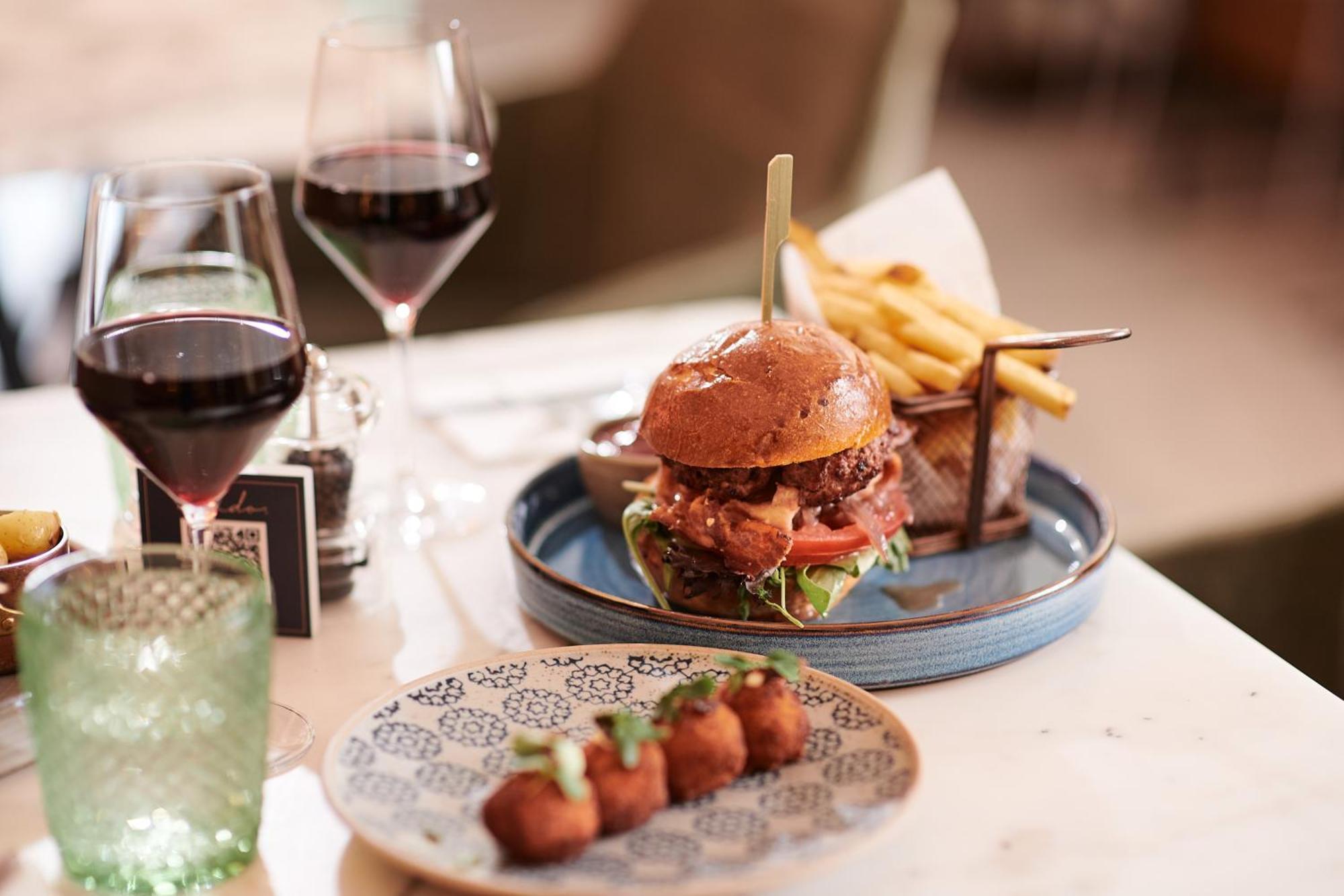 Melia White House 4* Londra